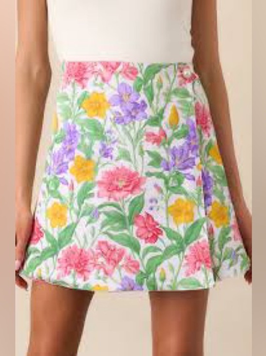 Prosperina Dresses & Skirts - NWT SIZE S White Floral REVERSIBLE  Skirt with Pink, Yellow & Purple Blooms